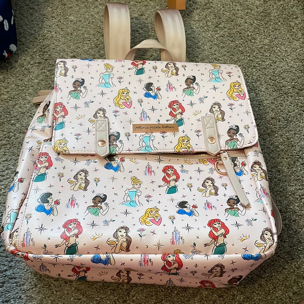 Petunia Pickle Bottom